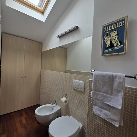 Apartment Urban Attic Isola District