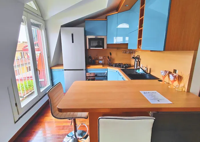 Urban Attic Isola District ミラノ