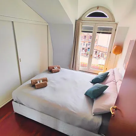 Lejlighed Urban Attic Isola District