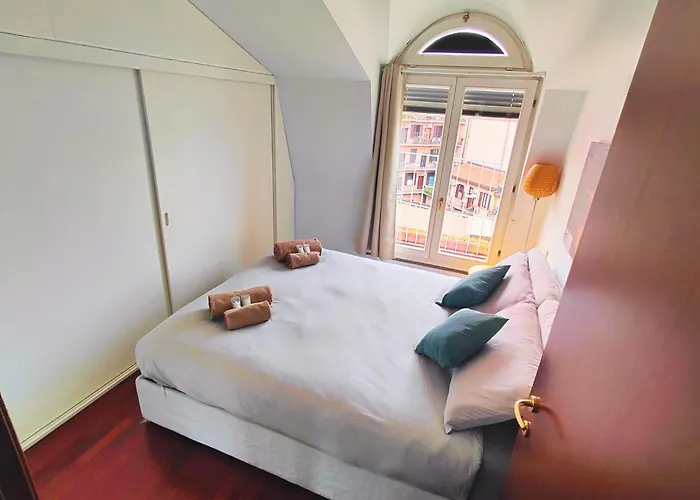 Lejlighed Urban Attic Isola District